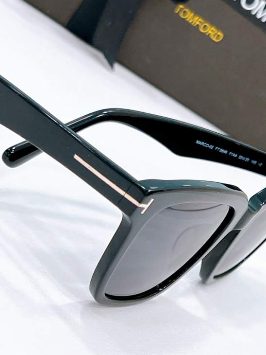 Picture of Tom Ford Sunglasses _SKUfw79566627fw
